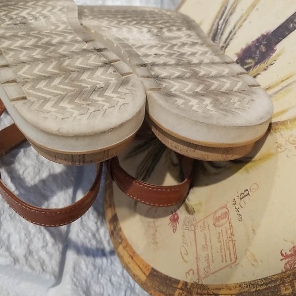 Me Too Strappy Sandals Woman's Size 10 - Picture 6 of 7